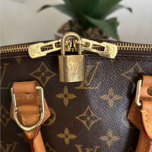 ALMA PM ABSOLUTELY BEAUTIFUL π - Picture 6 of 13